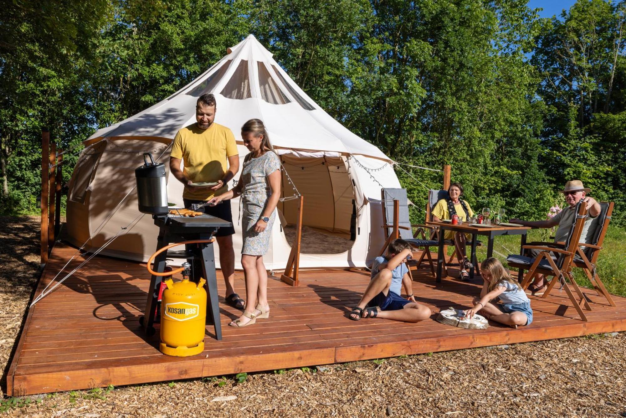 Holmegaard Vin Og Glamping Hotel Dannemare Exterior photo