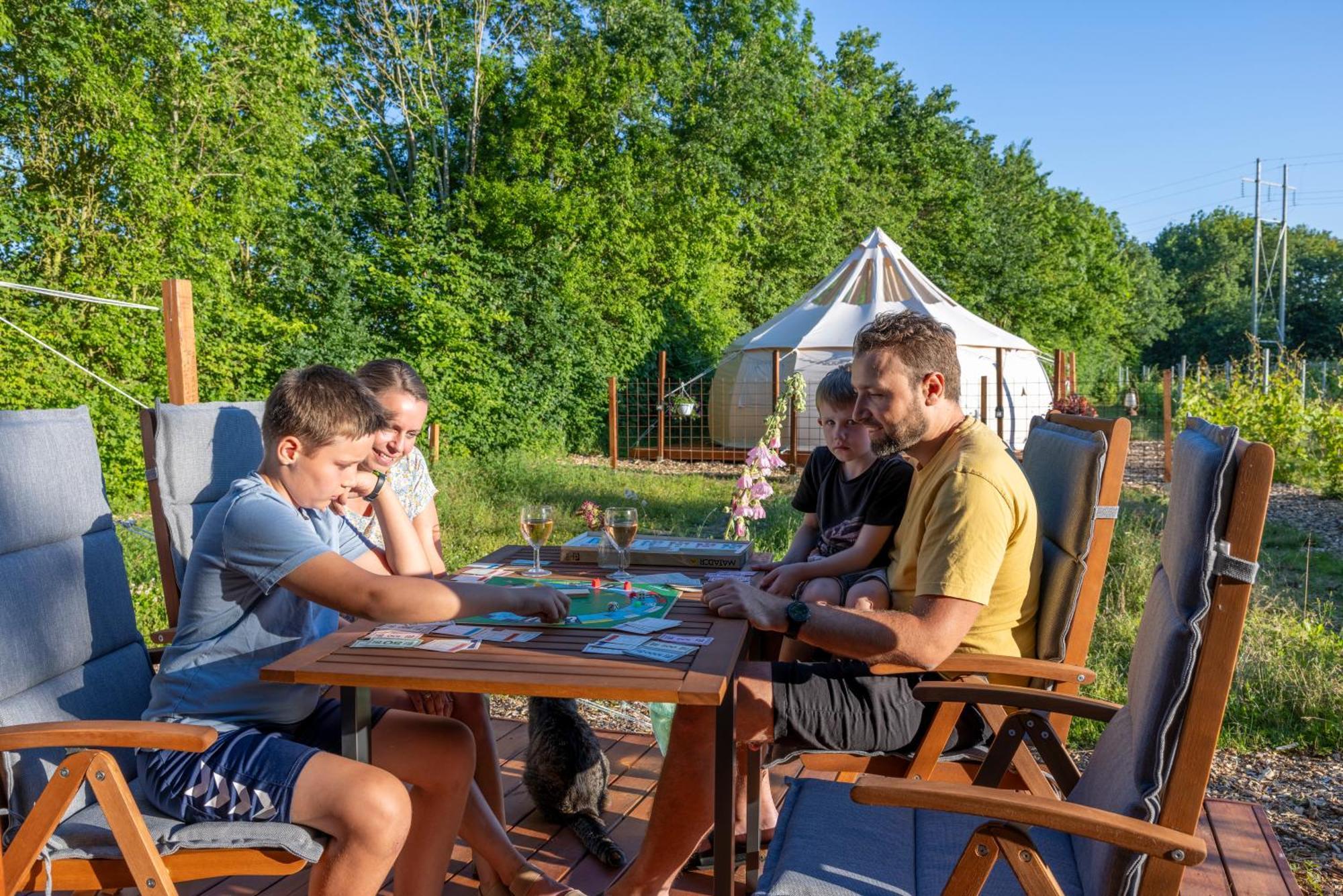 Holmegaard Vin Og Glamping Hotel Dannemare Exterior photo